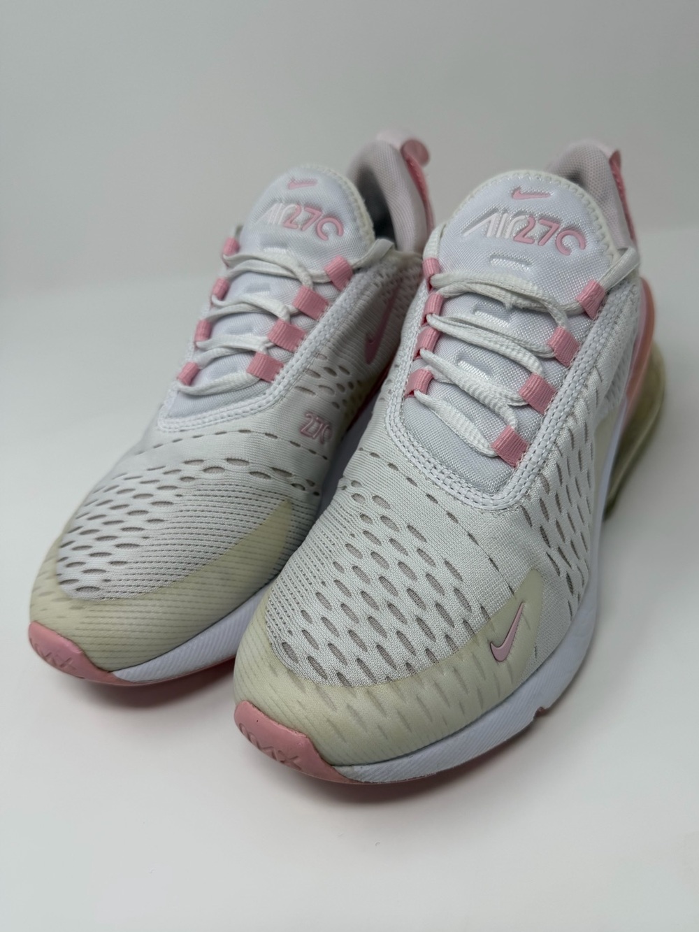 Nike Women’s Air Max 270 Sneakers - White & Pink Sz. 7.5
